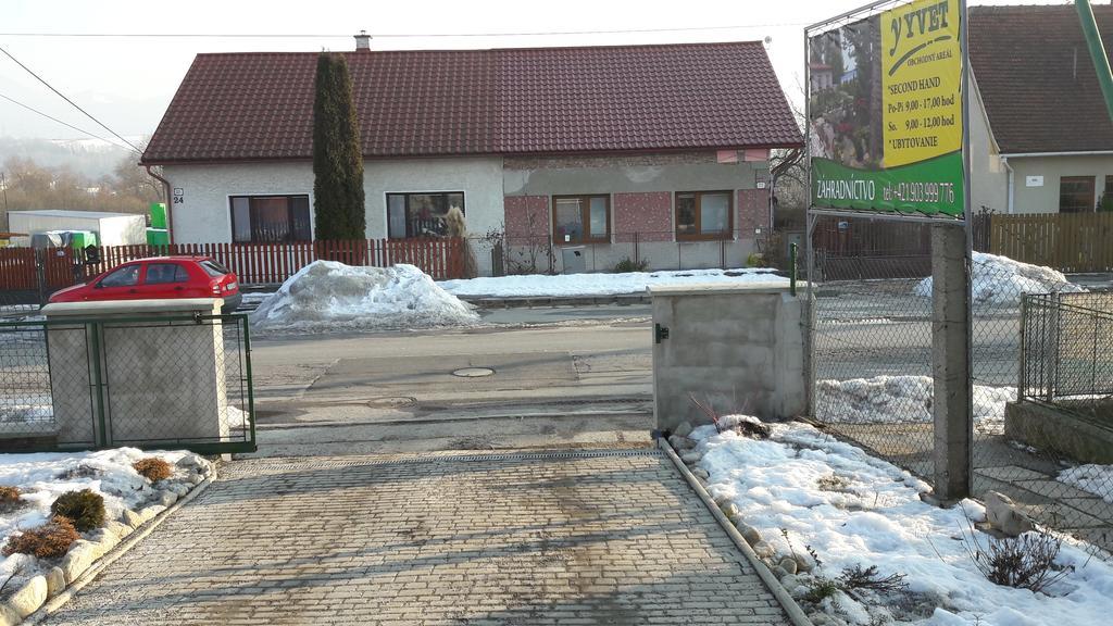 Apartman YVET Sucany Bagian luar foto