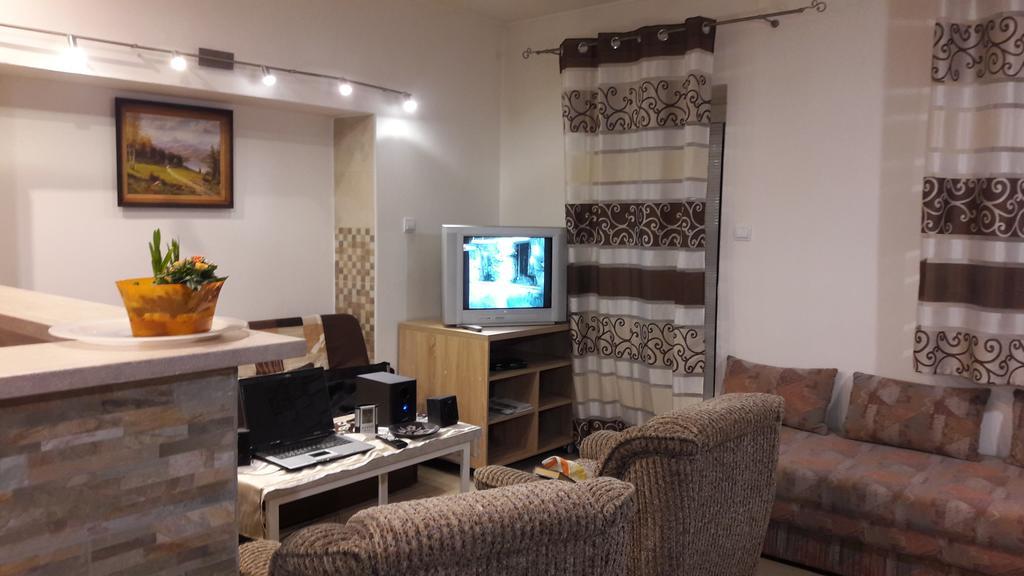 Apartman YVET Sucany Bagian luar foto