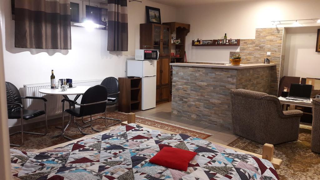 Apartman YVET Sucany Bagian luar foto