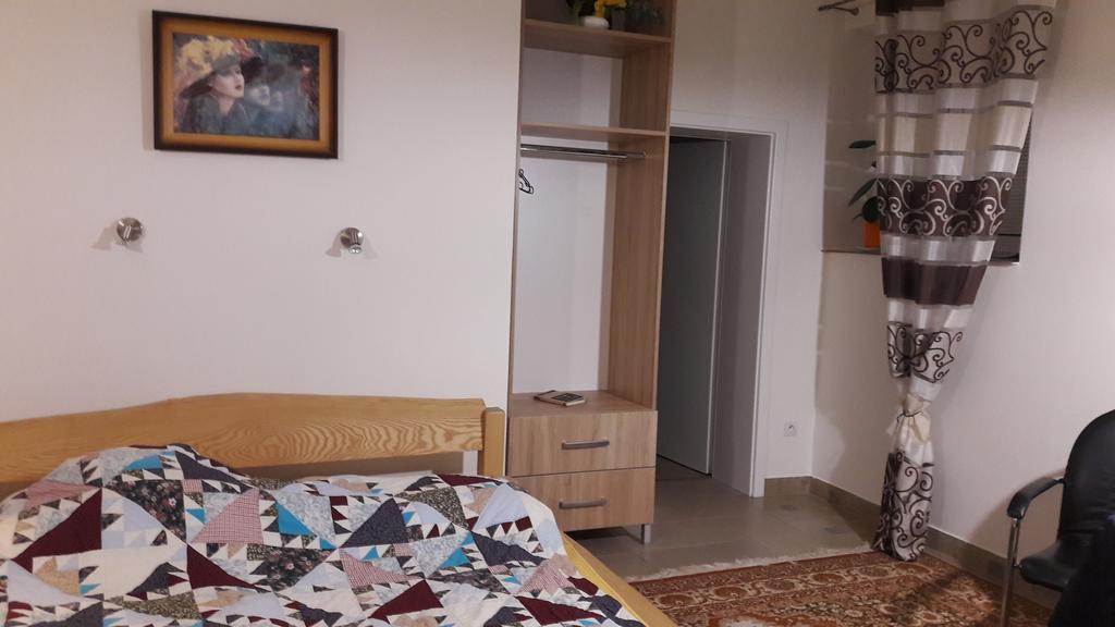 Apartman YVET Sucany Bagian luar foto