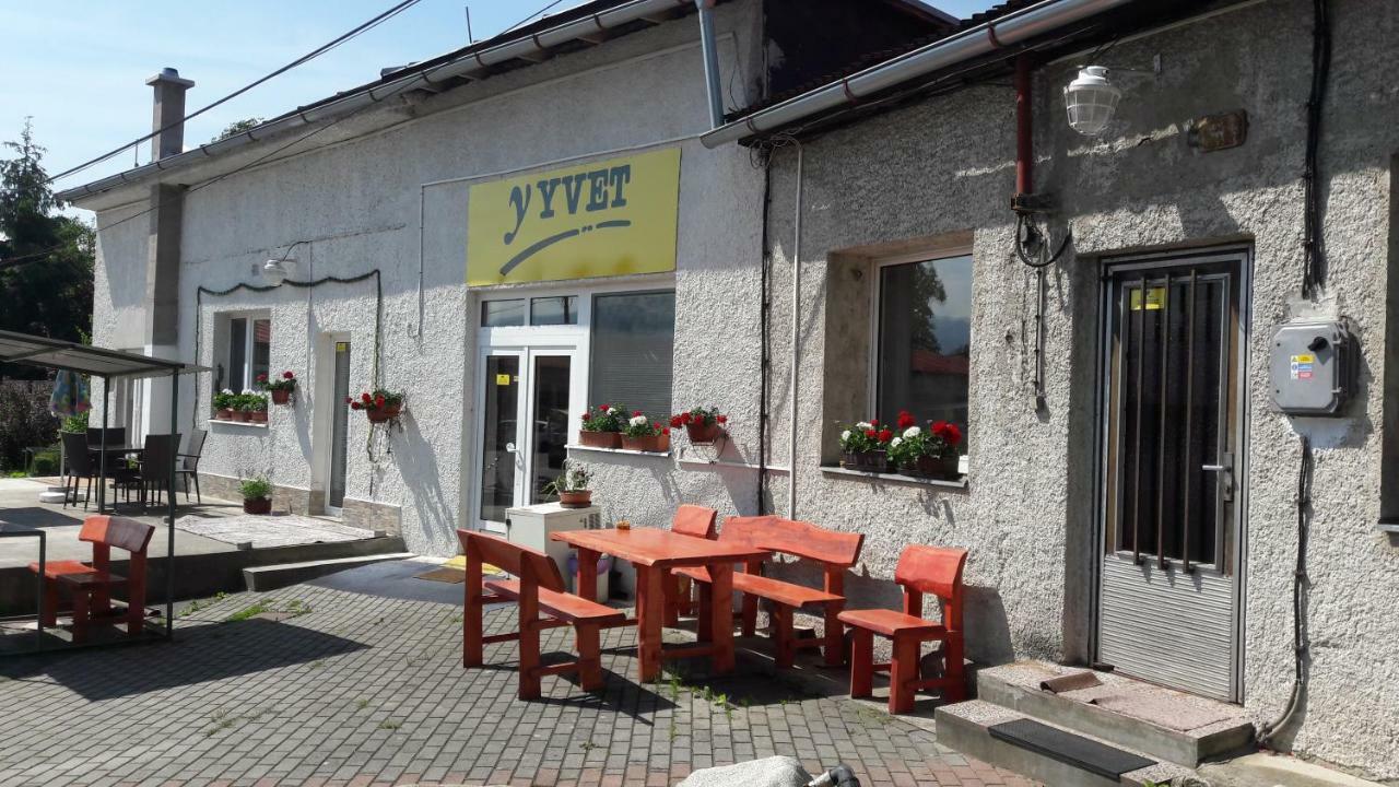 Apartman YVET Sucany Bagian luar foto